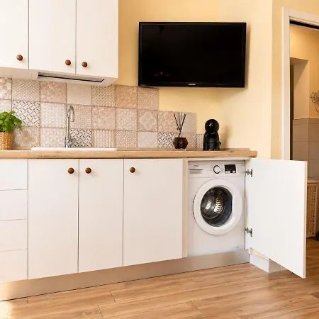 Apartament Porto Prive - Il Tuo Nido Tra Centro E Mare!